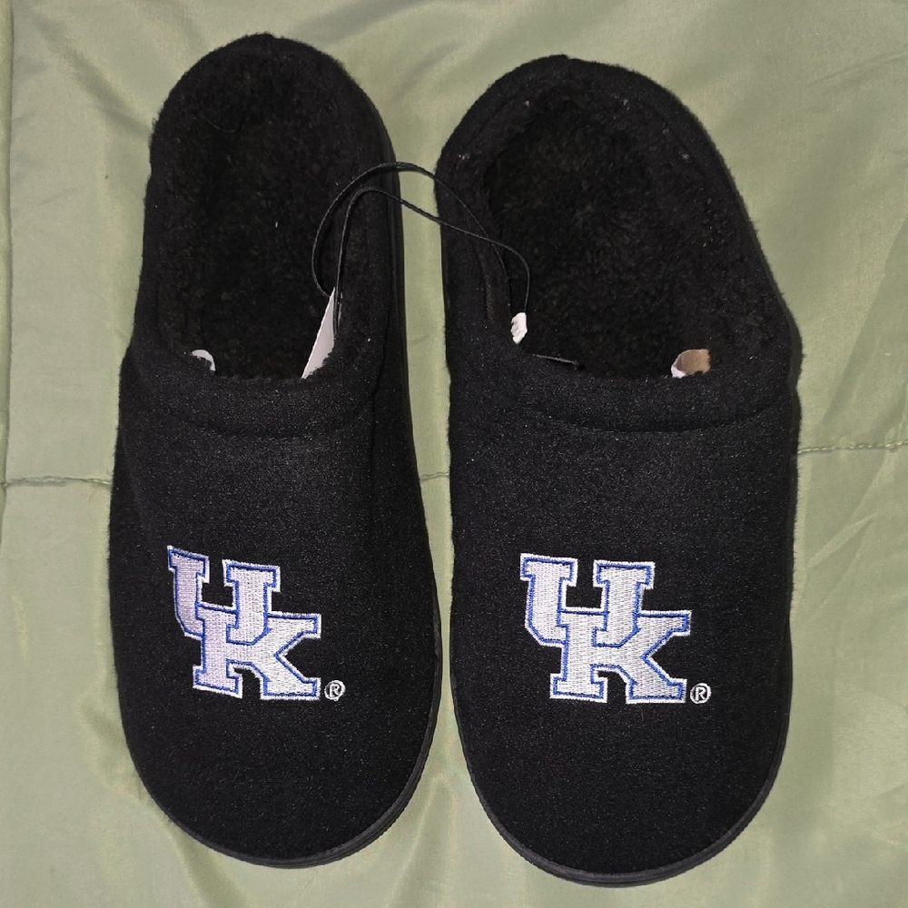 NCAA Kentucky Wildcats Embroidered Clog Slippers